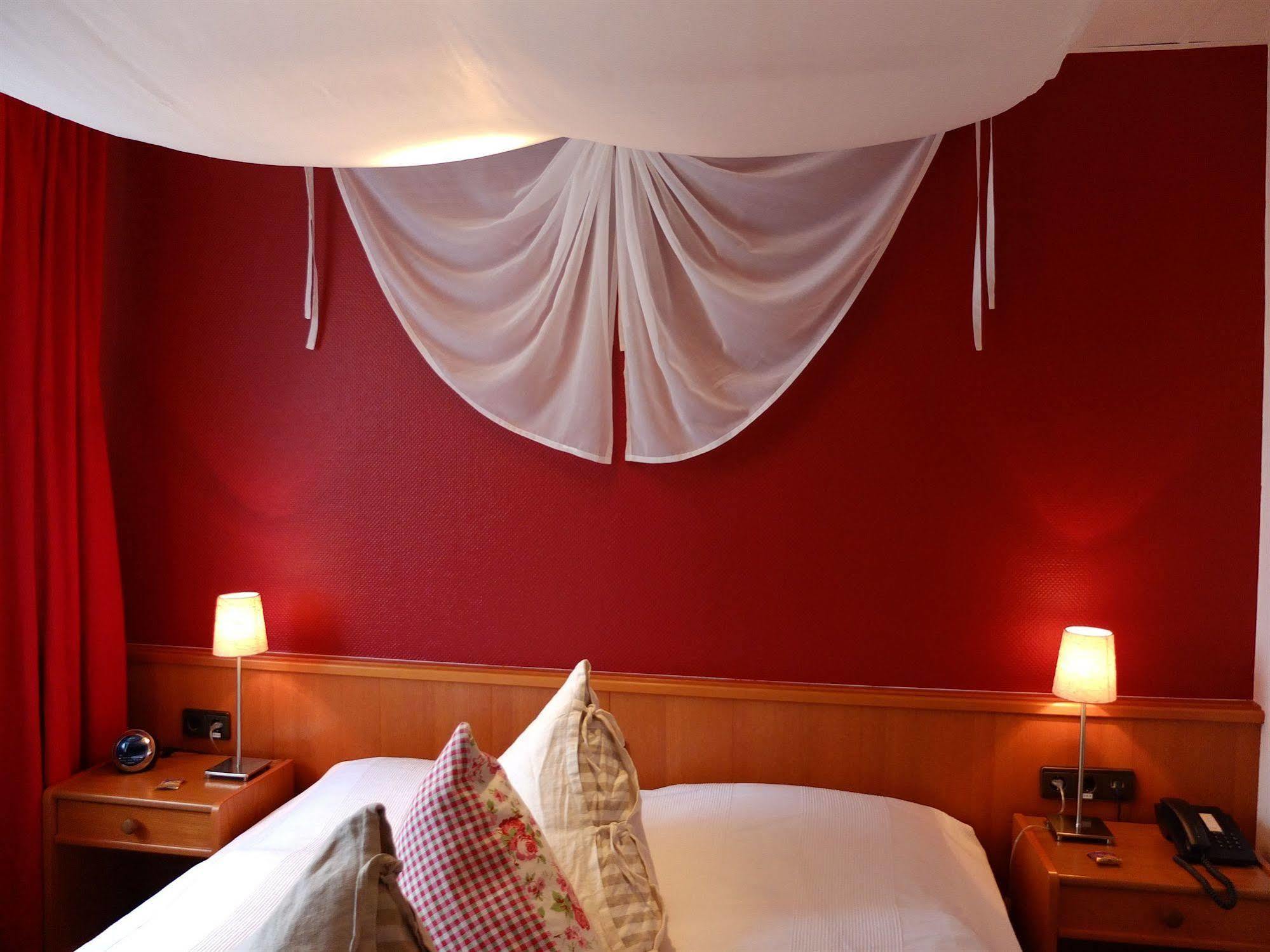 B Six Hotel Syke Kültér fotó